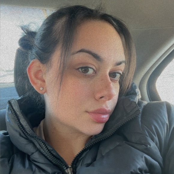 christinafav853